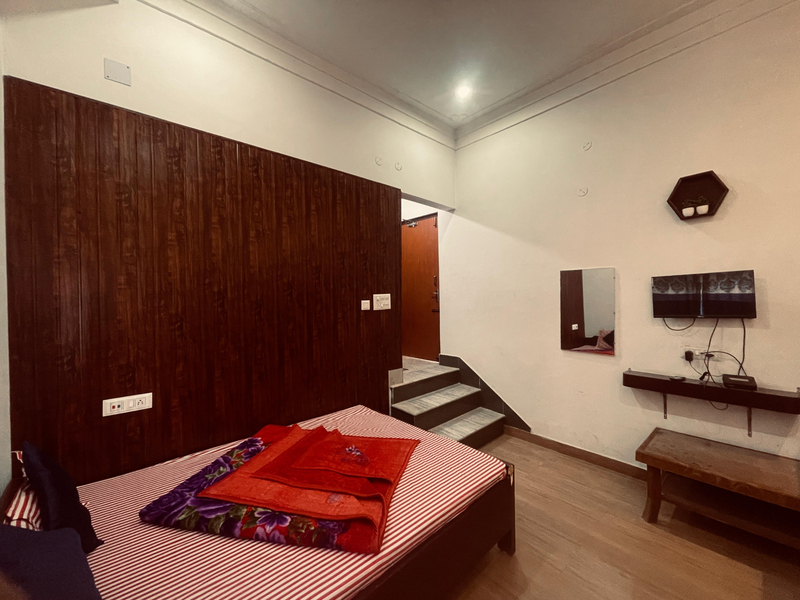 Cover photo of HOTEL ROYAL CITY
